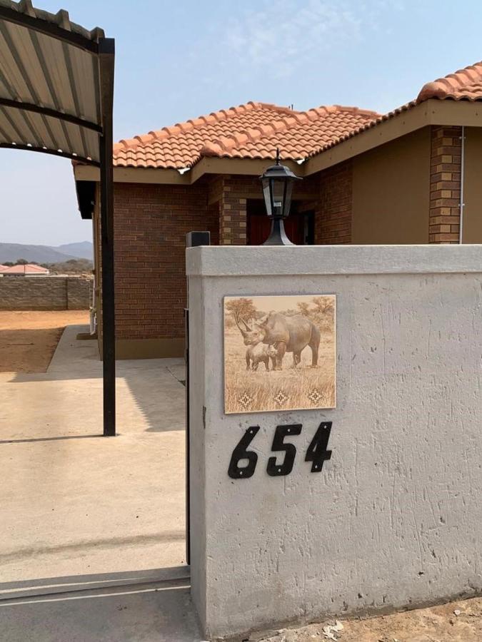 Rhino House With 3 Bedrooms Next To Pilanesberg And Sun City Mogwase Exterior photo